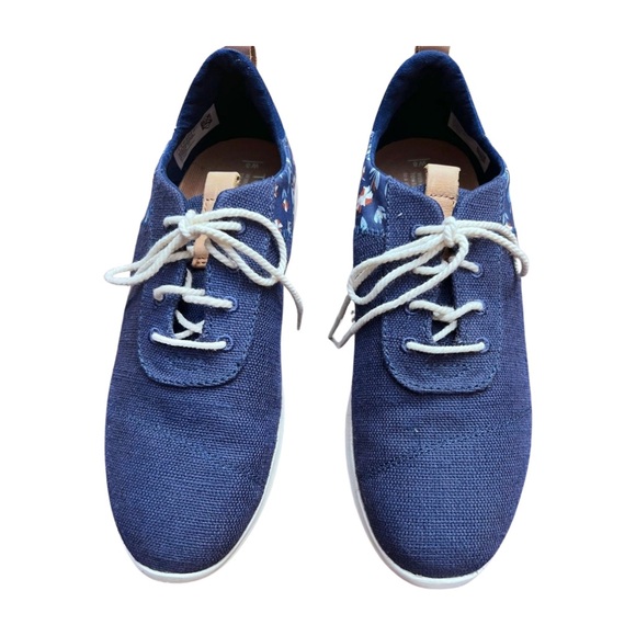 Toms Womens Deep Cobalt Blue Floral Pattern Size 8 Cabrillo Sneaker Shoes - Picture 2 of 4